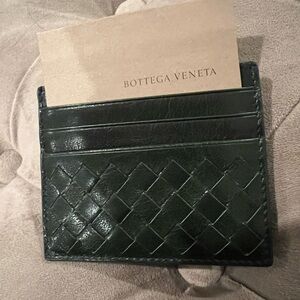 Bottega Veneta dark green Leather Card Holder, brand new never used
